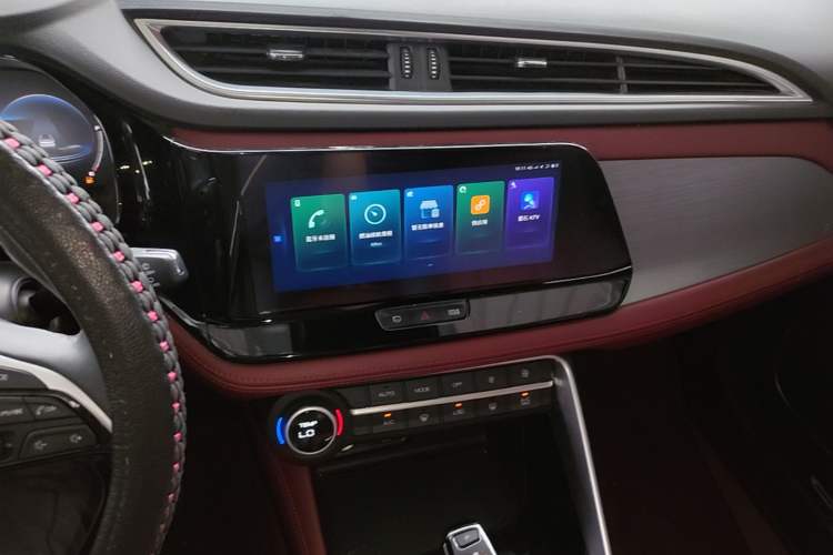Used Dongfeng Aeolus AX7 2021 PRO 1.6T Automatic Intelligent Driving Edition Audio And AC Panel