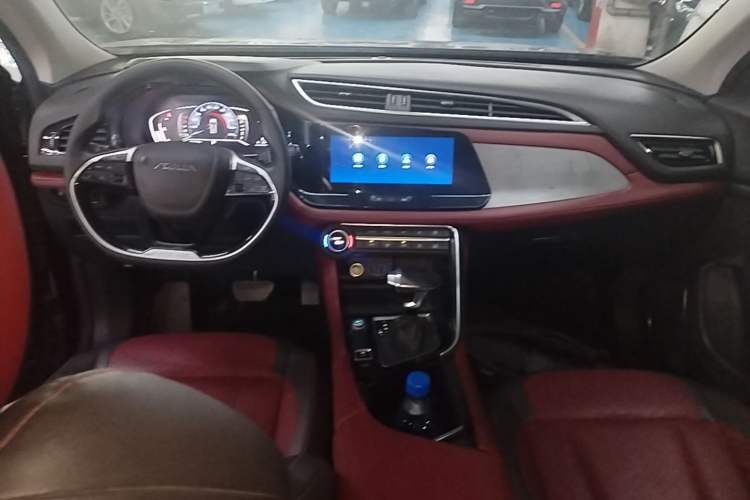 Used Dongfeng Aeolus AX7 2021 PRO 1.6T Automatic Smart Edition Center Console