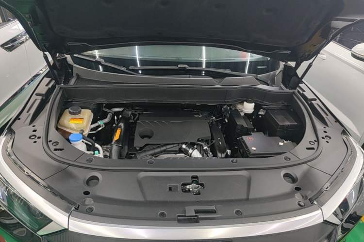 Used Dongfeng Aeolus AX7 2021 PRO 1.6T Automatic Smart Edition Engine Bay