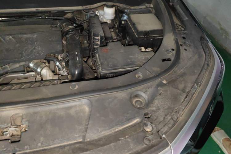 Used Dongfeng Aeolus AX7 2021 PRO 1.6T Automatic Glory Edition Engine Bay Left