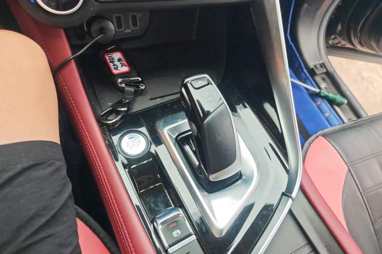 Used Dongfeng Aeolus AX7 2021 PRO 1.6T Automatic Glory Edition Gear Lever