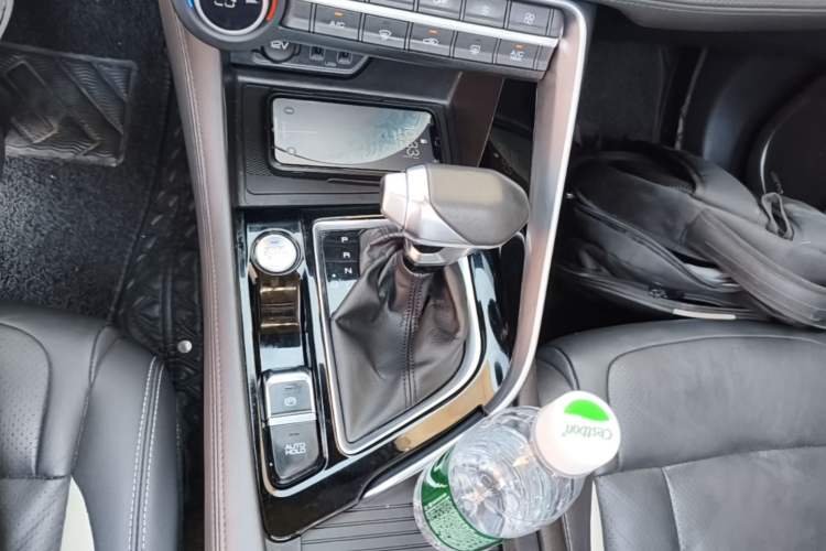 Used Dongfeng Aeolus AX7 2021 PRO 1.6T Automatic Jullang Edition Gear Lever