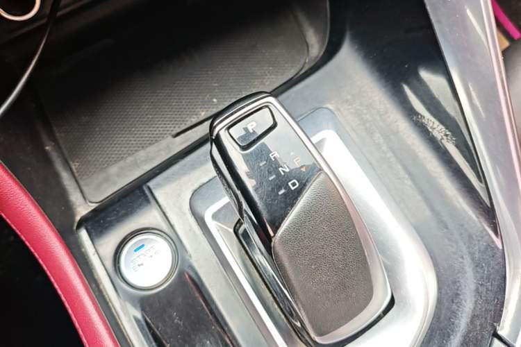 Used Dongfeng Aeolus AX7 2021 PRO 1.6T Automatic Glory Edition Gear Lever
