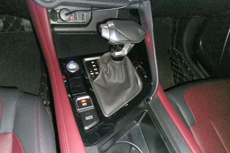Used Dongfeng Aeolus AX7 2021 PRO 1.6T Automatic Smart Edition Gear Lever