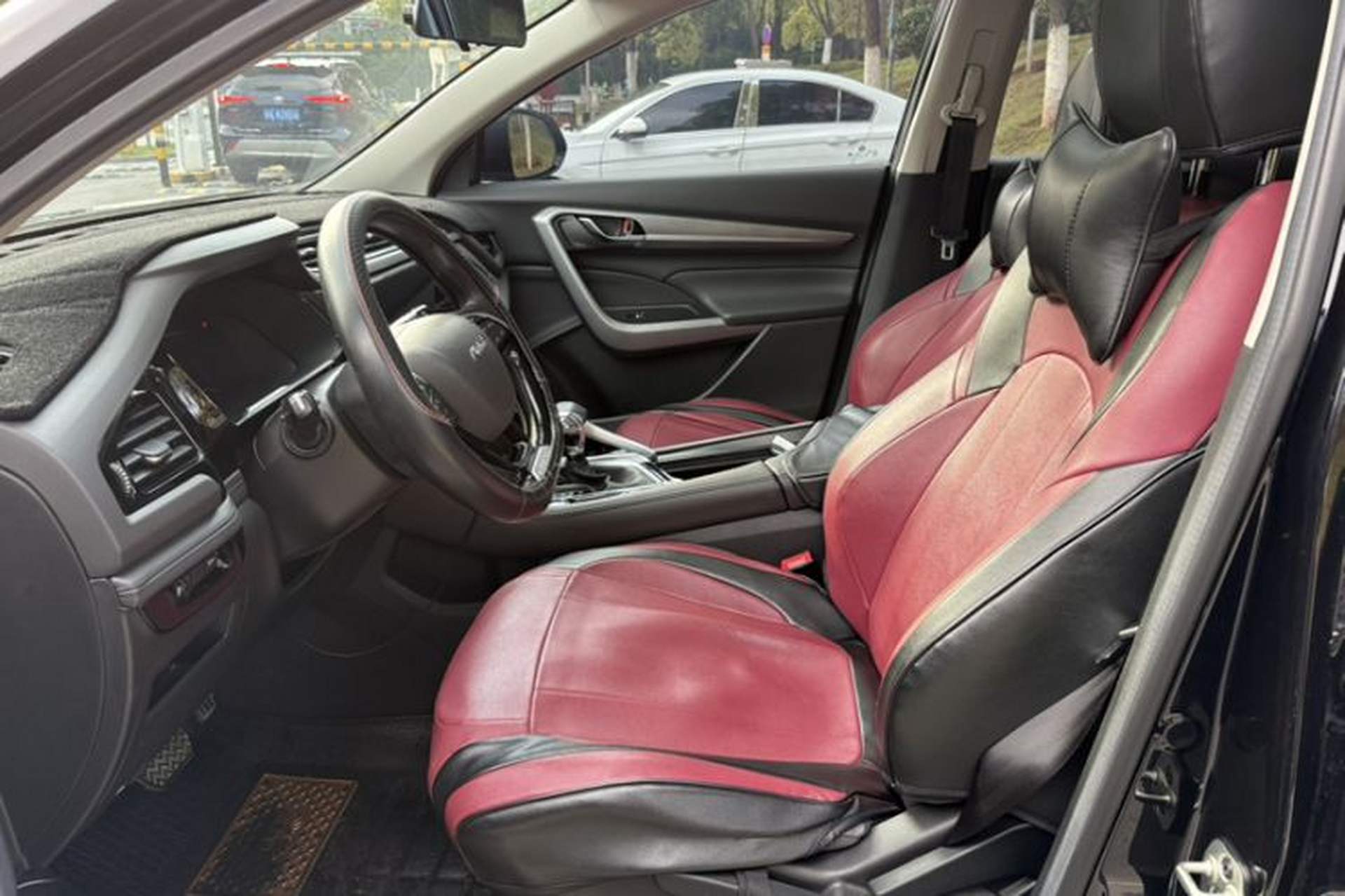 Used Dongfeng Aeolus AX7 2021 1.6T Automatic Zhiyue Edition Interior 1