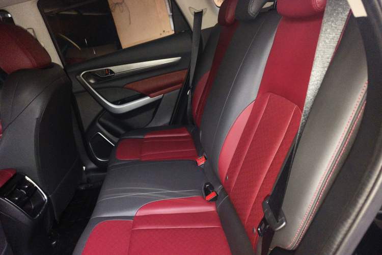 Used Dongfeng Aeolus AX7 2021 PRO 1.6T Automatic Smart Edition Interior 4