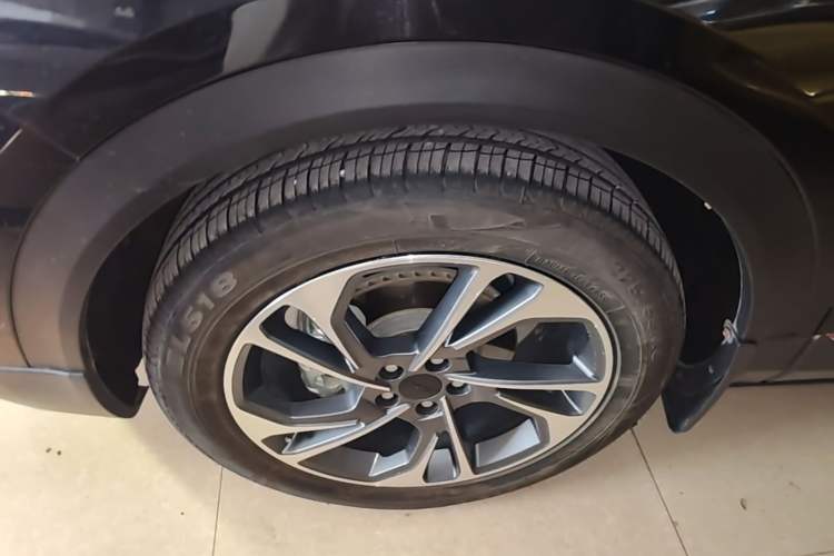 Used Dongfeng Aeolus AX7 2021 PRO 1.6T Automatic Glory Edition Left Front Wheel Hub