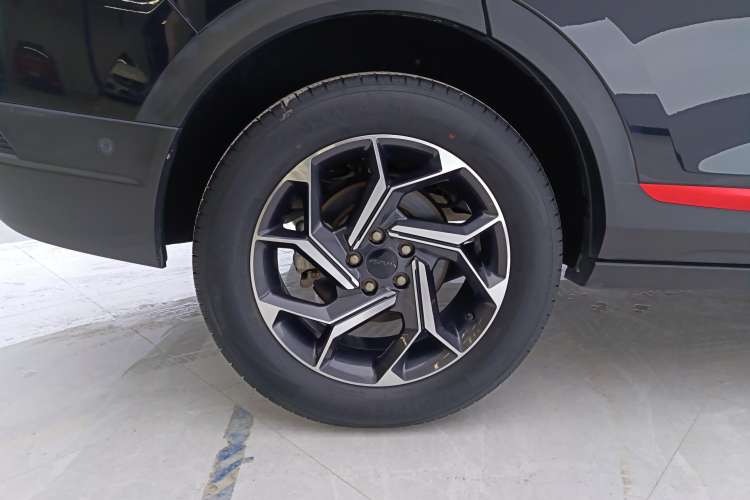Used Dongfeng Aeolus AX7 2021 PRO 1.6T Automatic Intelligent Driving Edition Left Front Wheel Hub