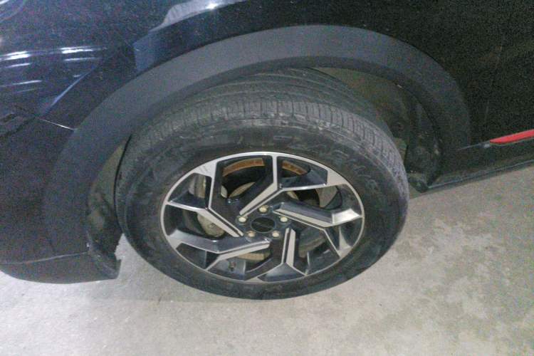 Used Dongfeng Aeolus AX7 2021 PRO 1.6T Automatic Smart Edition Left Front Wheel Hub