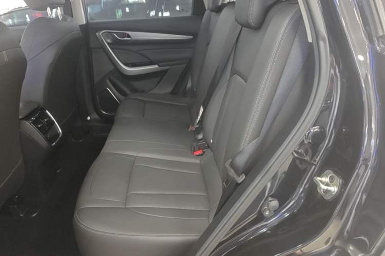 Used Dongfeng Aeolus AX7 2021 1.6T Automatic Zhiyue Edition Left Rear Seat