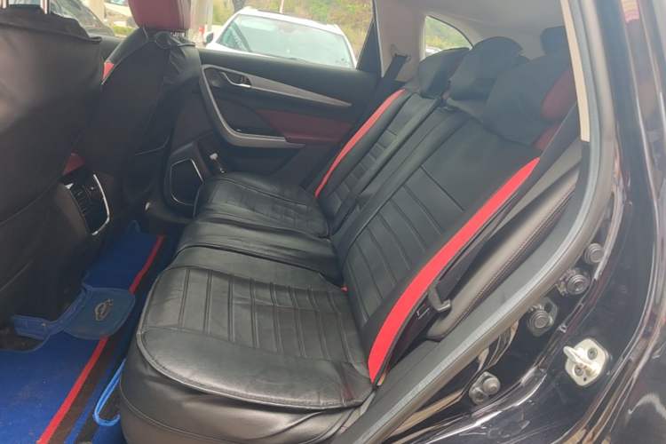 Used Dongfeng Aeolus AX7 2021 PRO 1.6T Automatic Glory Edition Left Rear Seat
