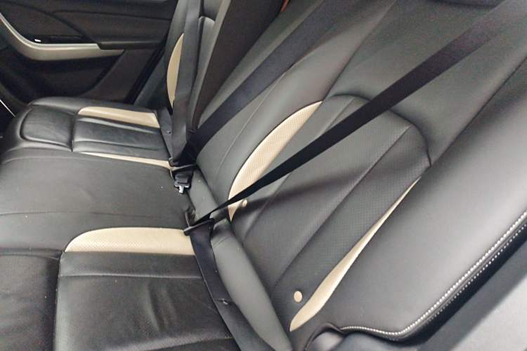 Used Dongfeng Aeolus AX7 2021 PRO 1.6T Automatic Intelligent Driving Edition Left Rear Seat