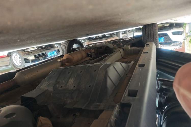 Used Dongfeng Aeolus AX7 2021 PRO 1.6T Automatic Glory Edition Left Side Sill