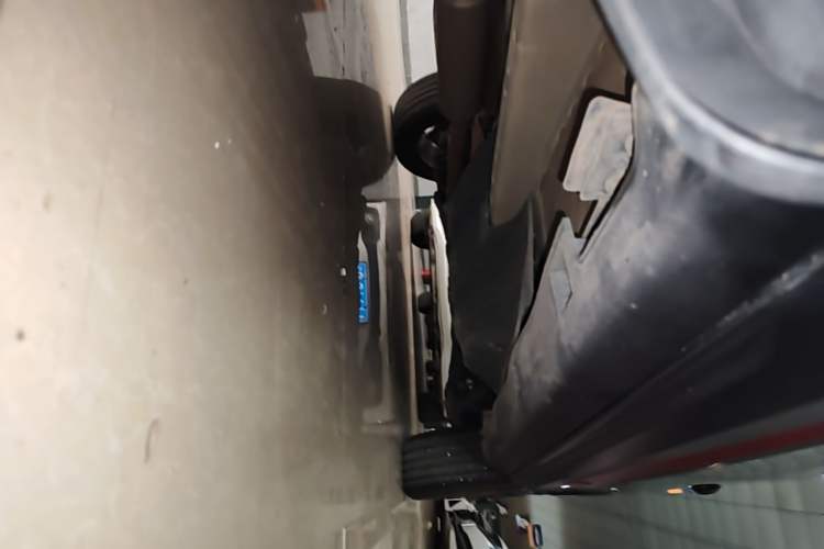 Used Dongfeng Aeolus AX7 2021 PRO 1.6T Automatic Glory Edition Left Side Sill