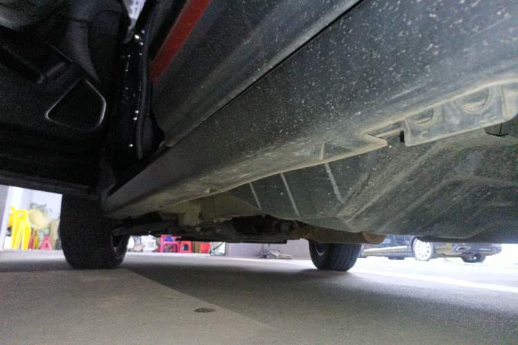 Used Dongfeng Aeolus AX7 2021 PRO 1.6T Automatic Smart Edition Left Side Sill