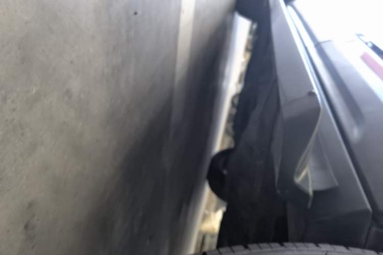 Used Dongfeng Aeolus AX7 2021 PRO 1.6T Automatic Jullang Edition Left Side Sill