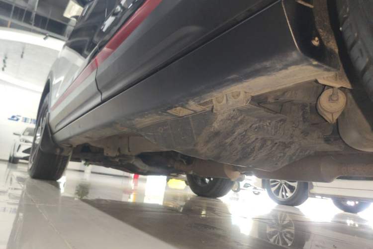 Used Dongfeng Aeolus AX7 2021 PRO 1.6T Automatic Smart Edition Left Side Sill