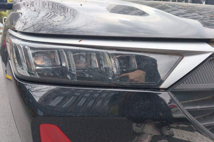 Used Dongfeng Aeolus AX7 2021 PRO 1.6T Automatic Intelligent Driving Edition Right Front Headlight