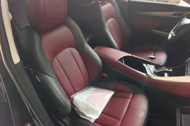 Used Dongfeng Aeolus AX7 2021 PRO 1.6T Automatic Smart Edition Right Front Seat