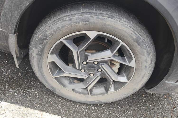 Used Dongfeng Aeolus AX7 2021 PRO 1.6T Automatic Intelligent Driving Edition Right Front Wheel Hub