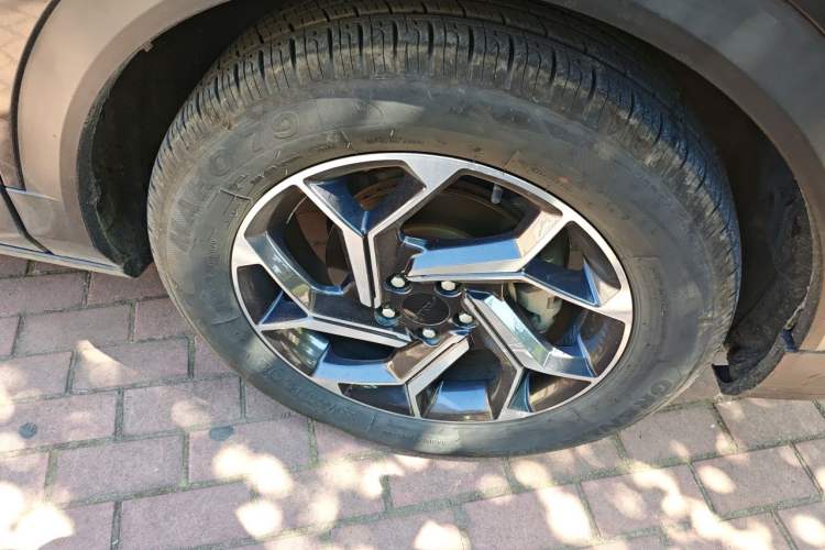Used Dongfeng Aeolus AX7 2021 PRO 1.6T Automatic Smart Edition Right Front Wheel Hub