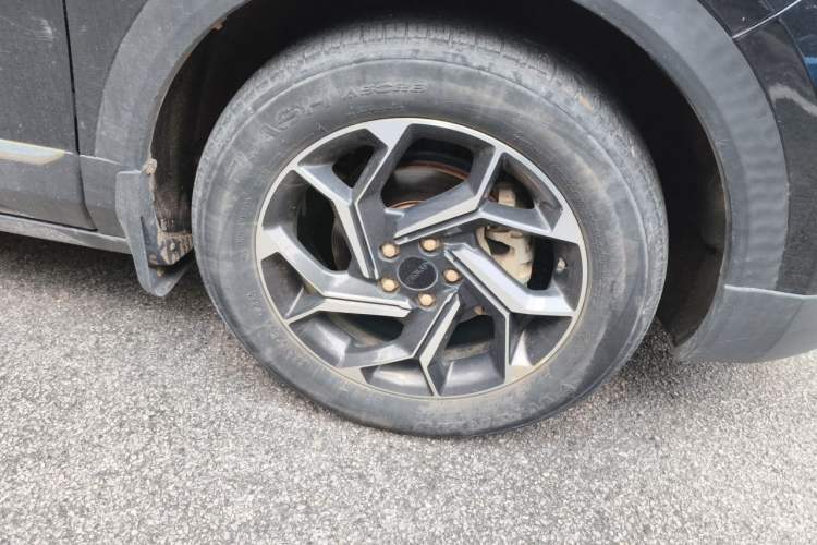 Used Dongfeng Aeolus AX7 2021 1.6T Automatic Zhiyue Edition Right Front Wheel Hub