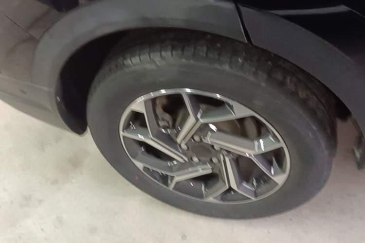 Used Dongfeng Aeolus AX7 2021 PRO 1.6T Automatic Intelligent Driving Edition Right Rear Wheel Hub