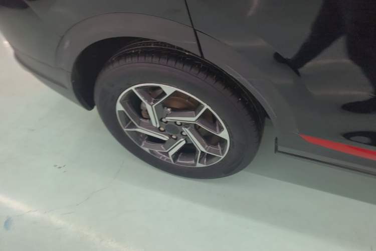 Used Dongfeng Aeolus AX7 2021 PRO 1.6T Automatic Jullang Edition Right Rear Wheel Hub