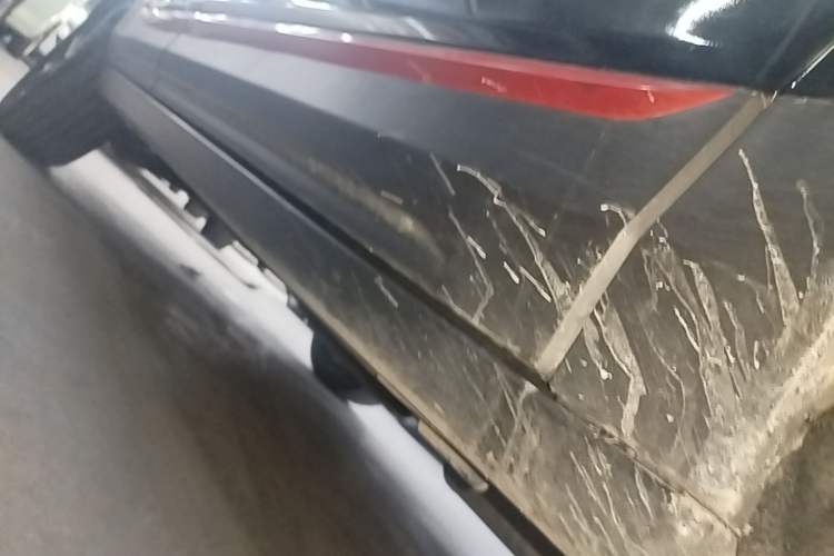 Used Dongfeng Aeolus AX7 2021 PRO 1.6T Automatic Smart Edition Right Side Sill