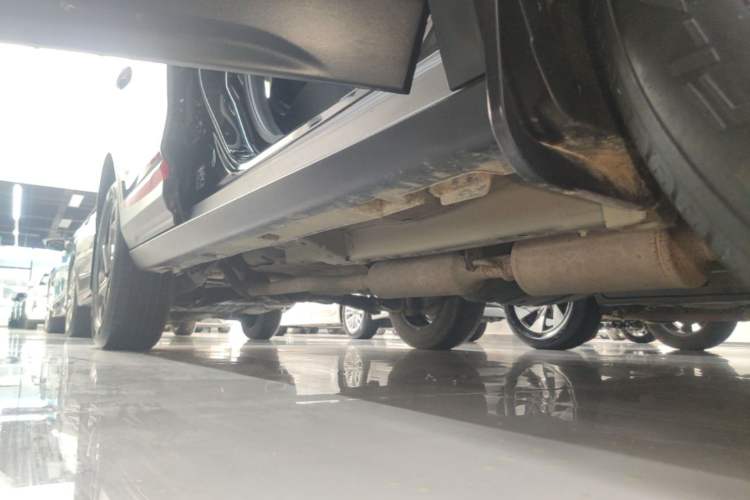 Used Dongfeng Aeolus AX7 2021 PRO 1.6T Automatic Smart Edition Right Side Sill