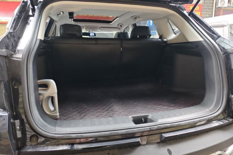 Used Dongfeng Aeolus AX7 2021 1.6T Automatic Zhiyue Edition Trunk
