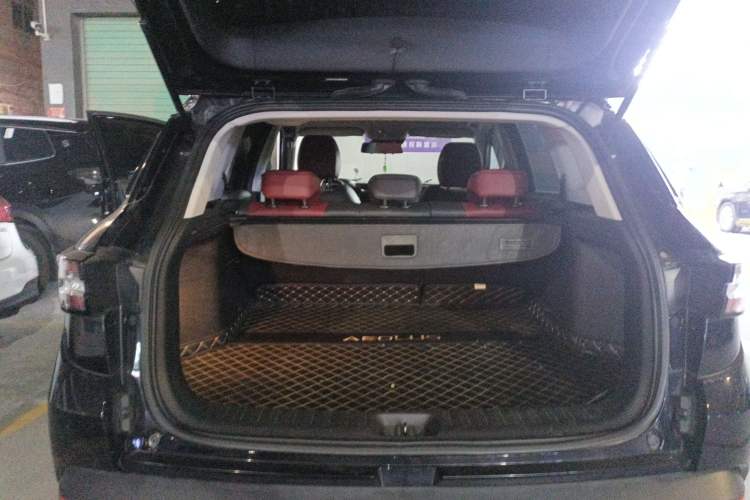 Used Dongfeng Aeolus AX7 2021 PRO 1.6T Automatic Smart Edition Trunk