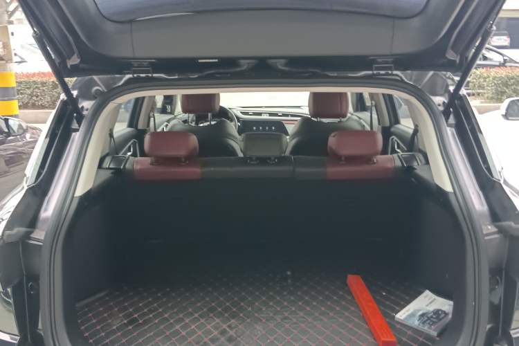 Used Dongfeng Aeolus AX7 2021 PRO 1.6T Automatic Smart Edition Trunk