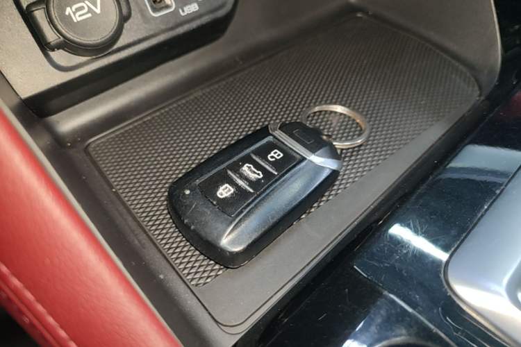 Used Dongfeng Aeolus AX7 2021 PRO 1.6T Automatic Smart Edition Vehicle Key