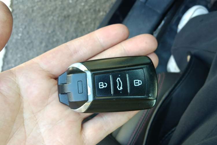 Used Dongfeng Aeolus AX7 2021 PRO 1.6T Automatic Smart Edition Vehicle Key