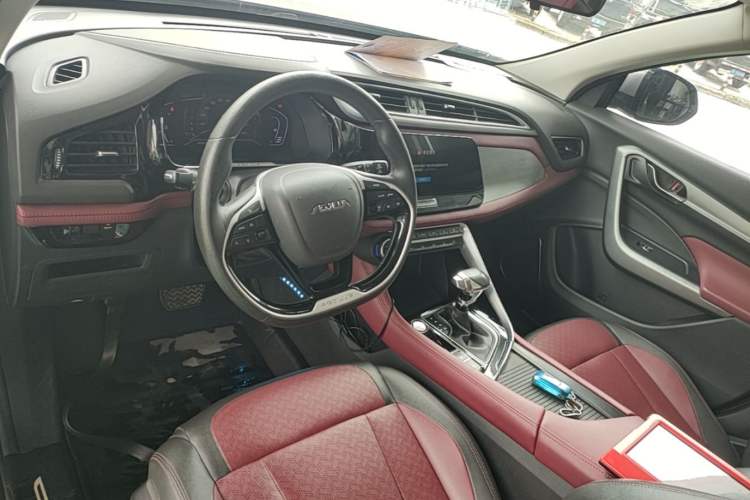 Used Dongfeng Aeolus AX7 2021 PRO 1.6T Automatic Smart Edition Center Console