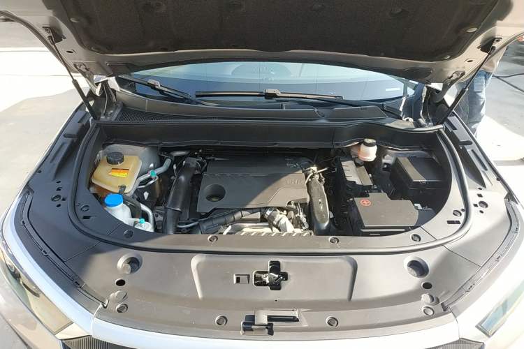 Used Dongfeng Aeolus AX7 2021 1.6T Automatic Zhiyue Edition Engine Bay