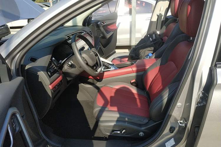 Used Dongfeng Aeolus AX7 2021 1.6T Automatic Zhiyue Edition Left Front Seat