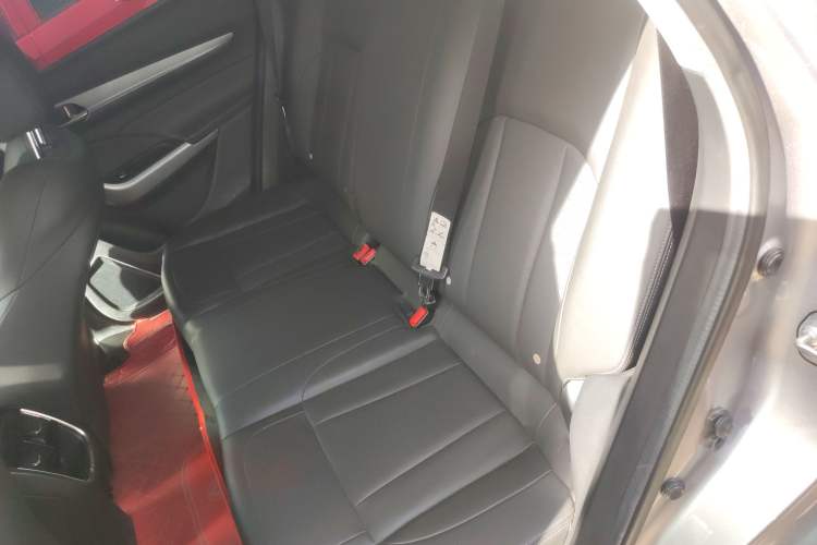 Used Dongfeng Aeolus AX7 2021 1.6T Automatic Zhiyue Edition Left Rear Seat