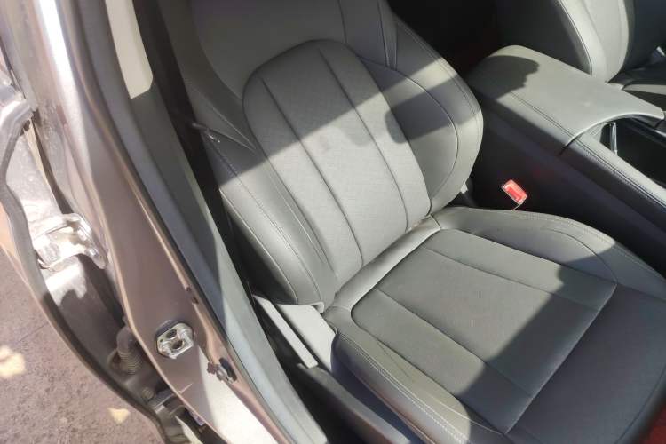 Used Dongfeng Aeolus AX7 2021 1.6T Automatic Zhiyue Edition Right Front Seat