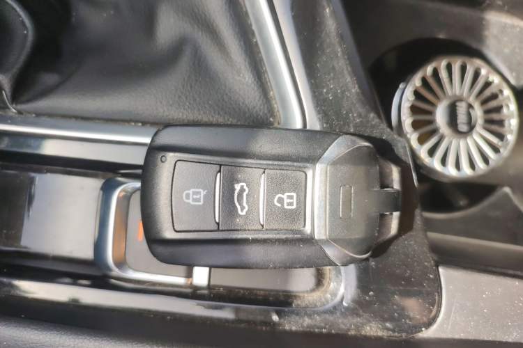 Used Dongfeng Aeolus AX7 2021 1.6T Automatic Zhiyue Edition Vehicle Key