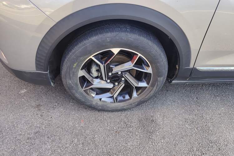 Used Dongfeng Aeolus AX7 2021 PRO 1.6T Automatic Jullang Edition Left Front Wheel Hub