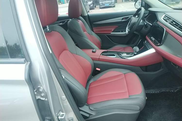 Used Dongfeng Aeolus AX7 2021 PRO 1.6T Automatic Smart Edition Right Front Seat