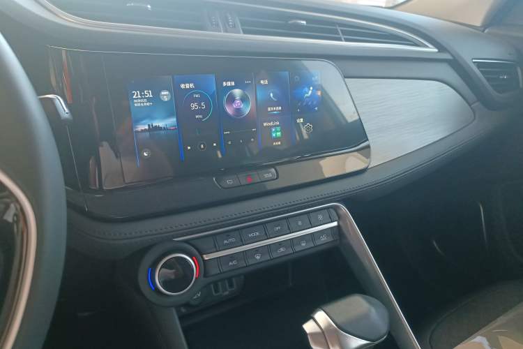 Used Dongfeng Aeolus AX7 2021 1.6T Automatic Zhiyue Edition Audio And AC Panel