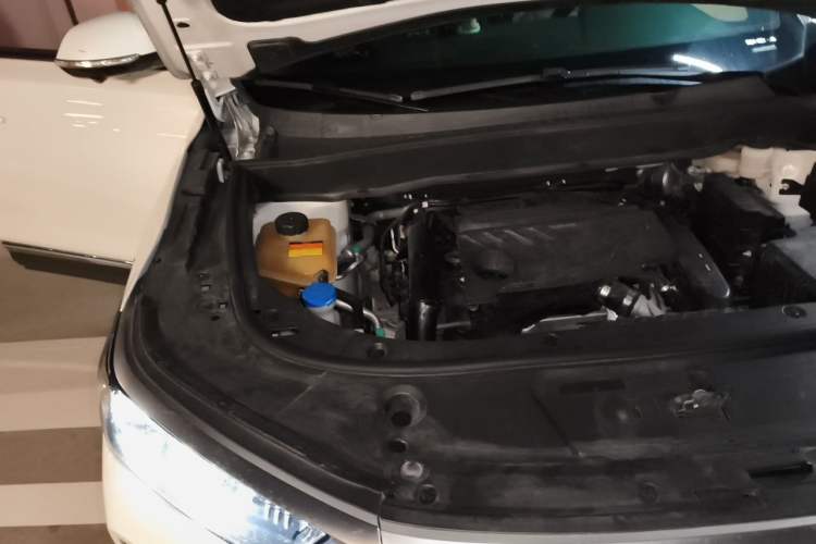 Used Dongfeng Aeolus AX7 2021 PRO 1.6T Automatic Glory Edition Engine Bay Right