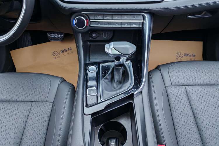 Used Dongfeng Aeolus AX7 2021 1.6T Automatic Zhiyue Edition Gear Lever