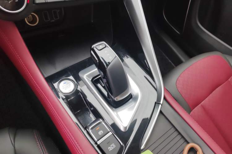 Used Dongfeng Aeolus AX7 2021 PRO 1.6T Automatic Intelligent Driving Edition Gear Lever