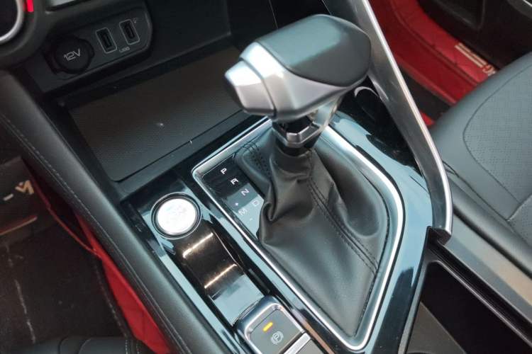 Used Dongfeng Aeolus AX7 2021 1.6T Automatic Zhiyue Edition Gear Lever