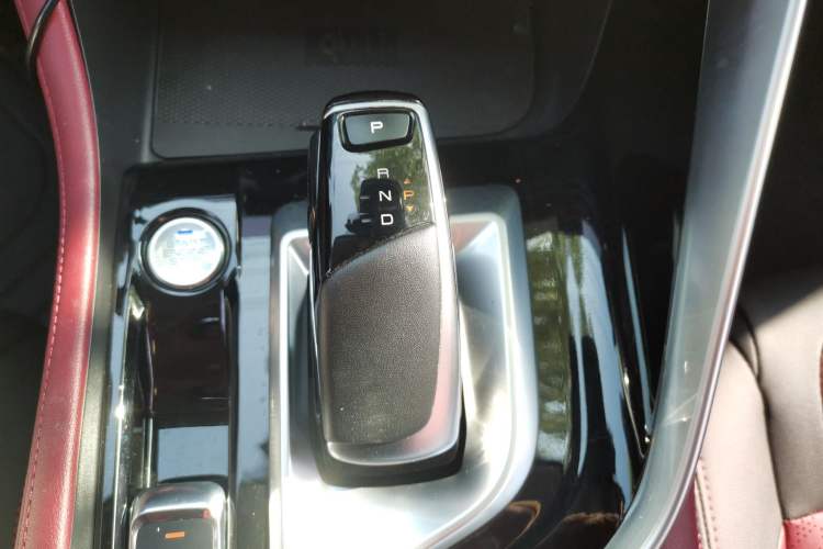 Used Dongfeng Aeolus AX7 2021 PRO 1.6T Automatic Glory Edition Gear Lever