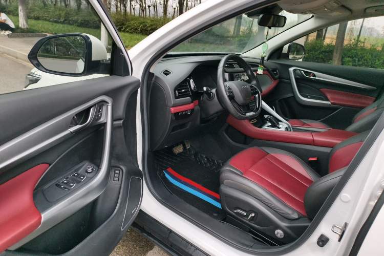 Used Dongfeng Aeolus AX7 2021 PRO 1.6T Automatic Glory Edition Interior 2